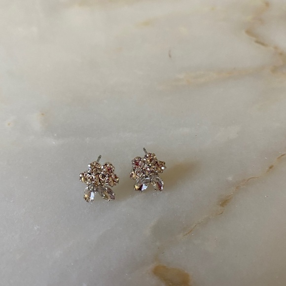 Wedding Crystal Clear Earrings, Stud Earrings, Bridal Small Cluster Earrings - Picture 7 of 8
